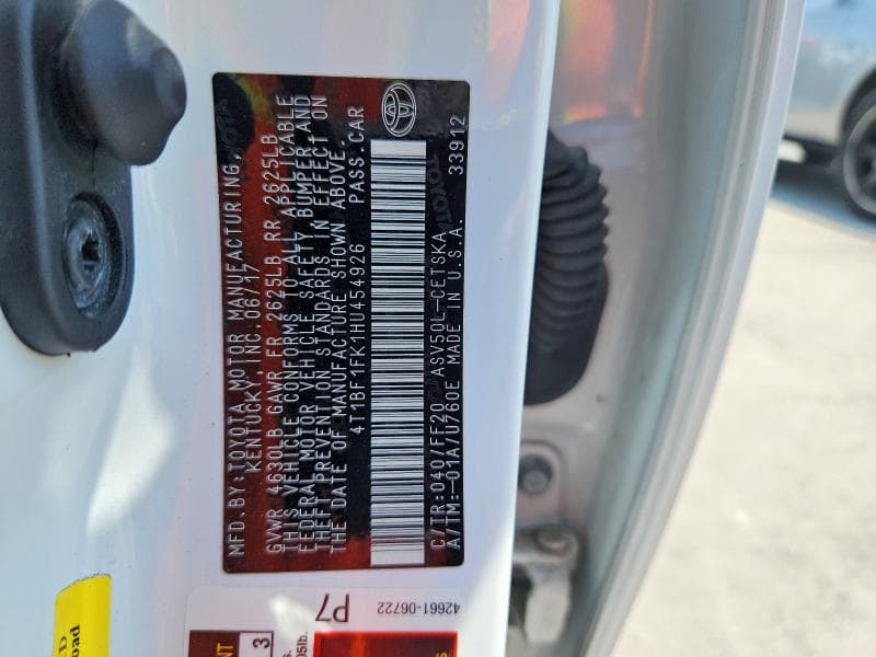 2017 TOYOTA CAMRY SE 12