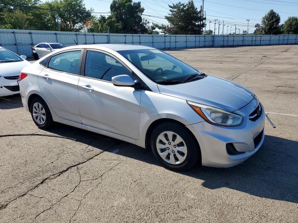 2017 HYUNDAI ACCENT SE 4