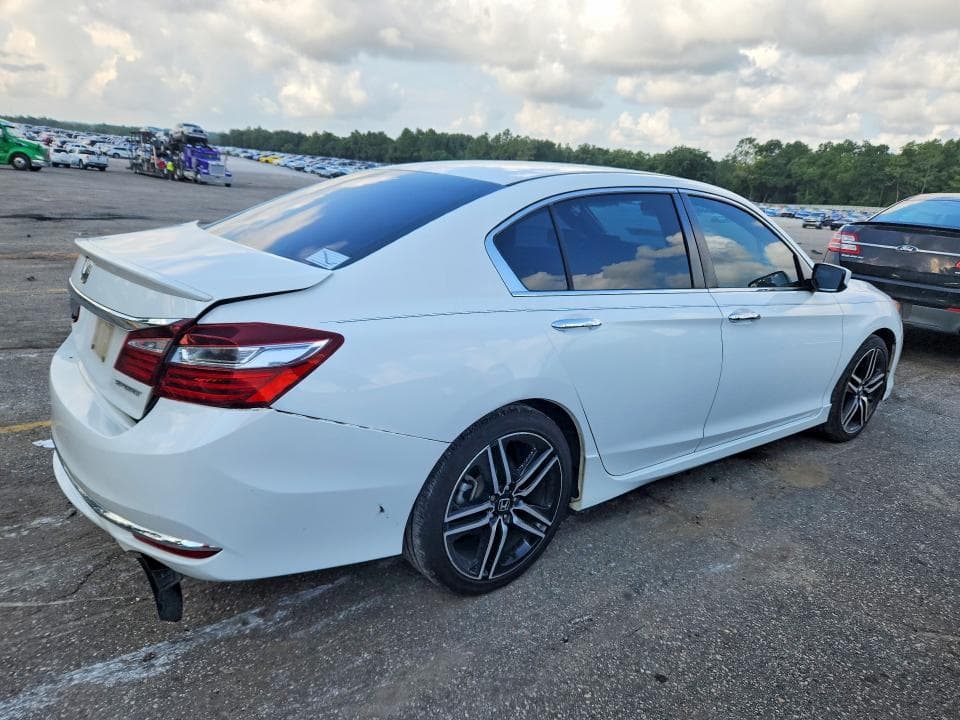 2017 HONDA ACCORD SPORT 3