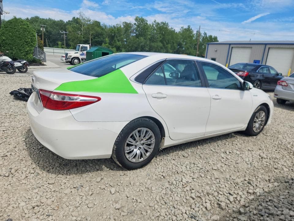 2017 TOYOTA CAMRY HYBRID LE 3