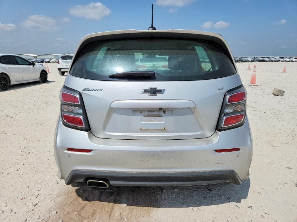 2018 CHEVROLET SONIC LT 6