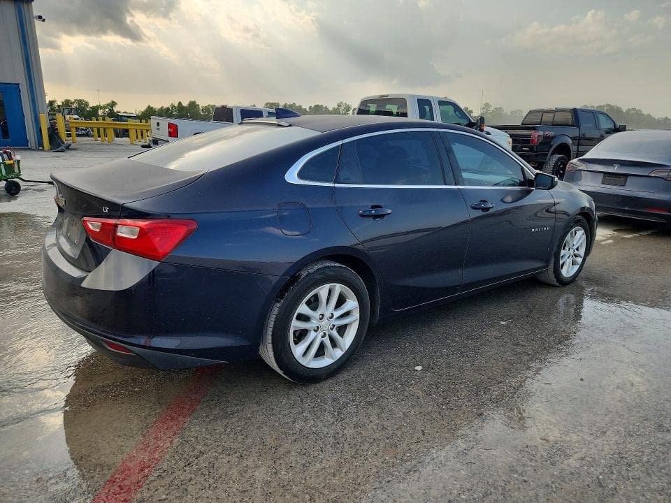 2017 CHEVROLET MALIBU LT 3