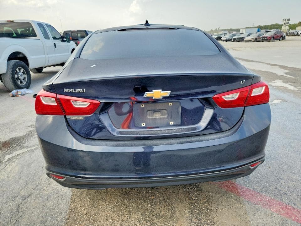 2017 CHEVROLET MALIBU LT 6