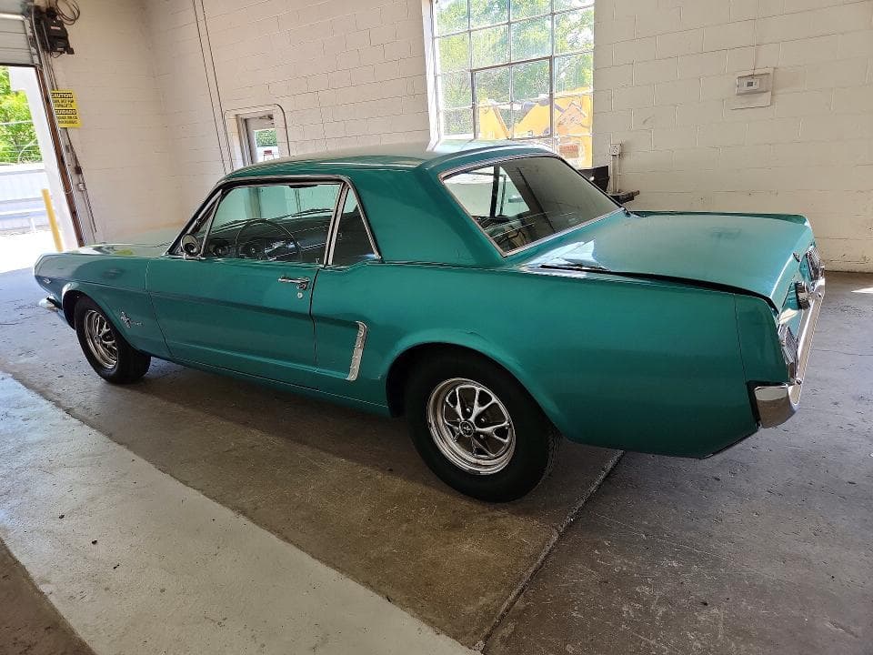1965 FORD MUSTANG 2
