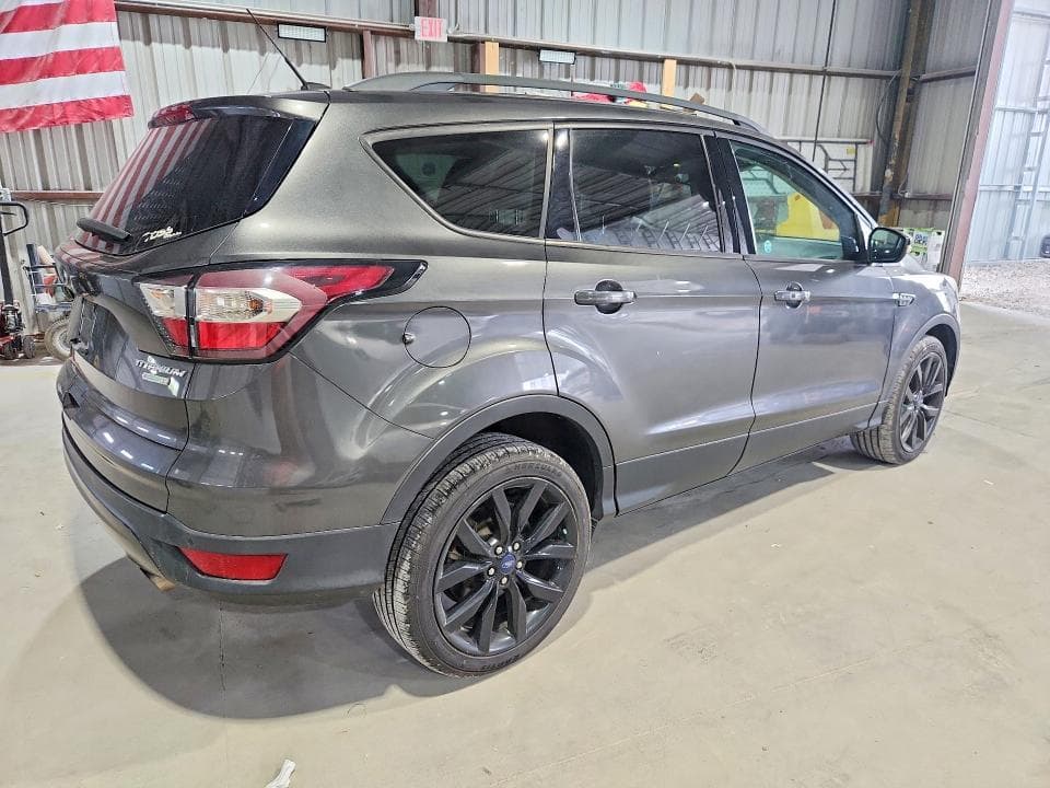 2017 FORD ESCAPE TITANIUM 3