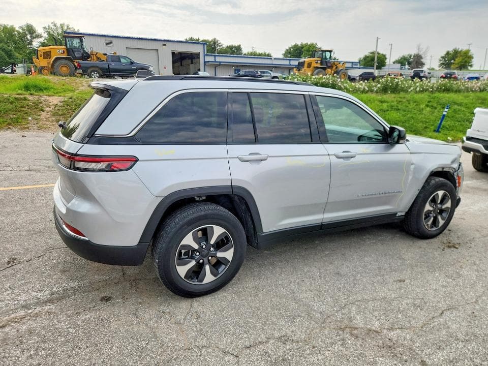 2024 JEEP GRAND CHEROKEE LIMITED 4XE 3