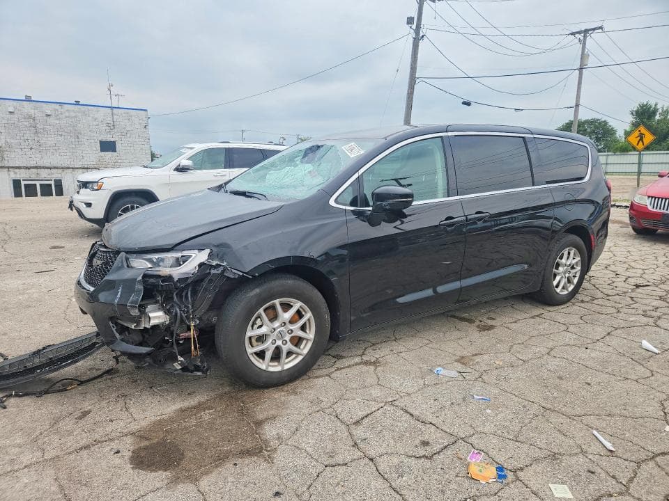 2024 CHRYSLER PACIFICA TOURING L - 1
