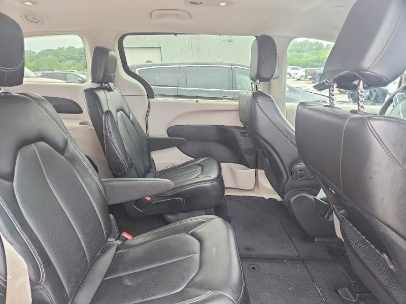2024 CHRYSLER PACIFICA TOURING L 11