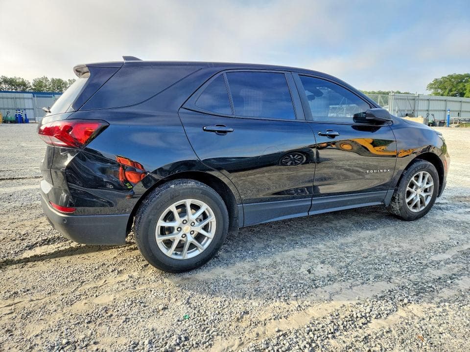 2023 CHEVROLET EQUINOX LS 3