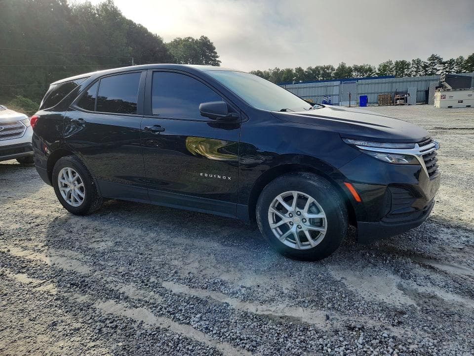 2023 CHEVROLET EQUINOX LS 4