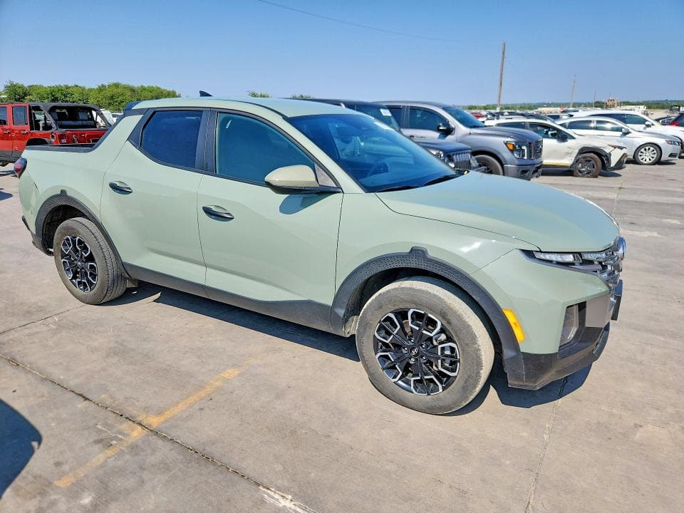 2024 HYUNDAI SANTA CRUZ SE 4