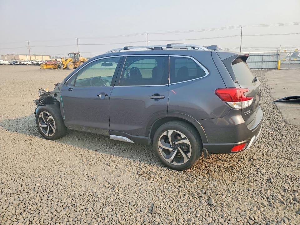 2022 SUBARU FORESTER TOURING 2