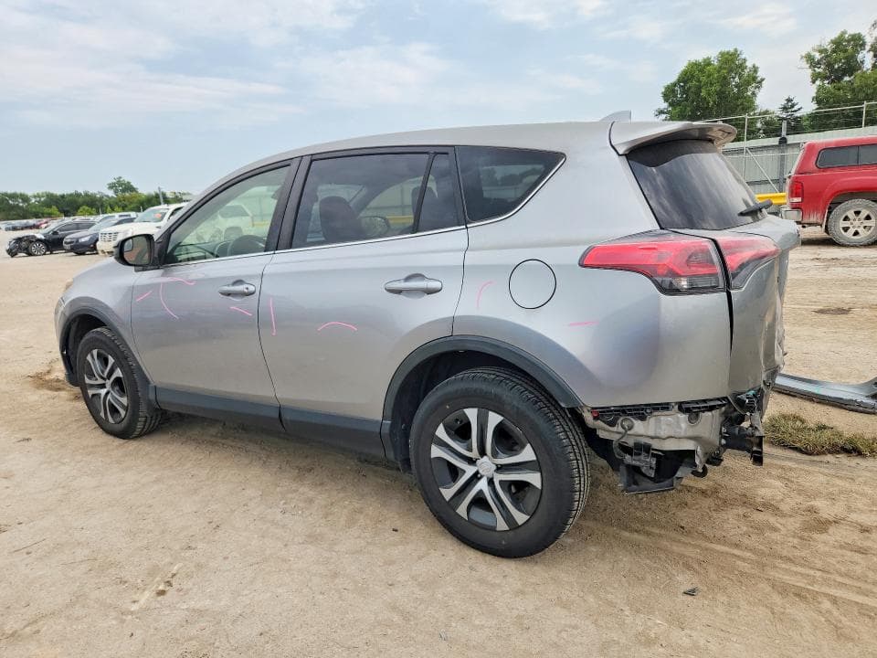 2018 TOYOTA RAV4 LE 2