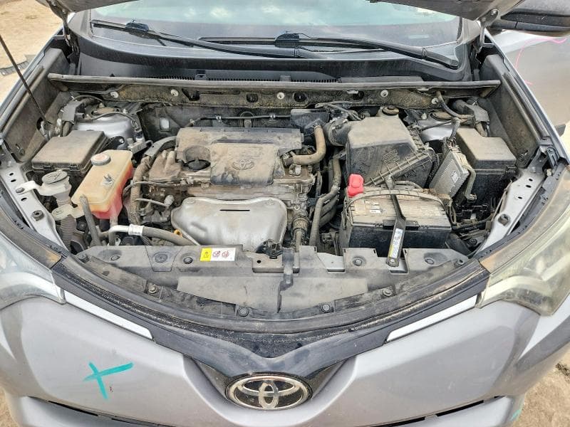 2018 TOYOTA RAV4 LE 11