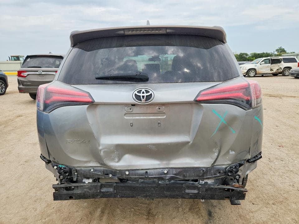 2018 TOYOTA RAV4 LE 6