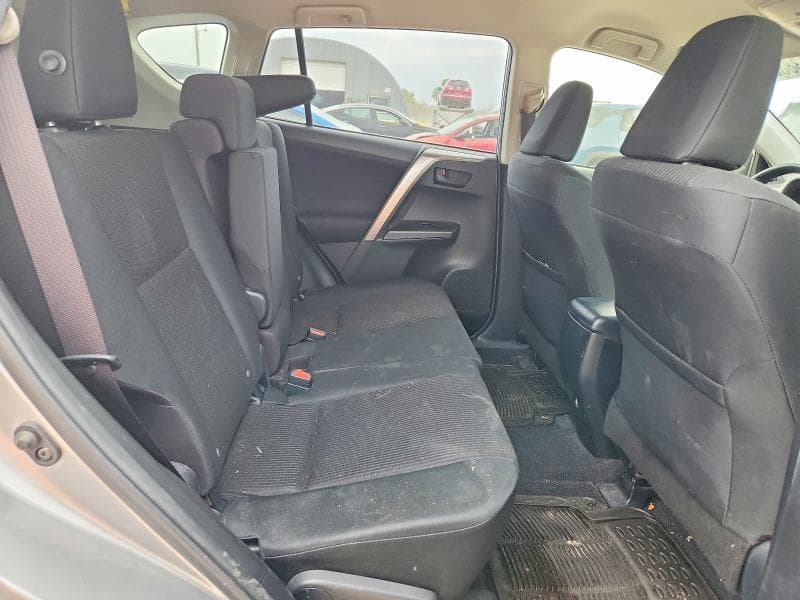 2018 TOYOTA RAV4 LE 10