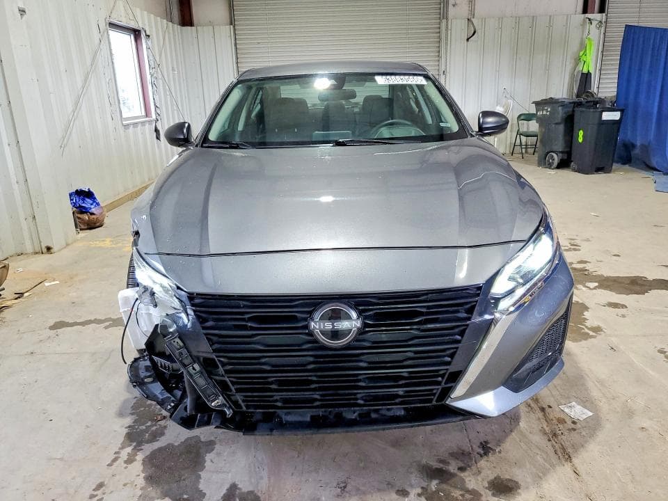 2025 NISSAN ALTIMA SV 5