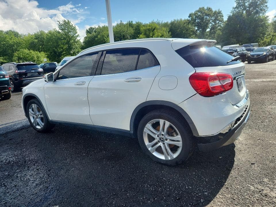 2018 MERCEDES-BENZ GLA 250 4MATIC 2