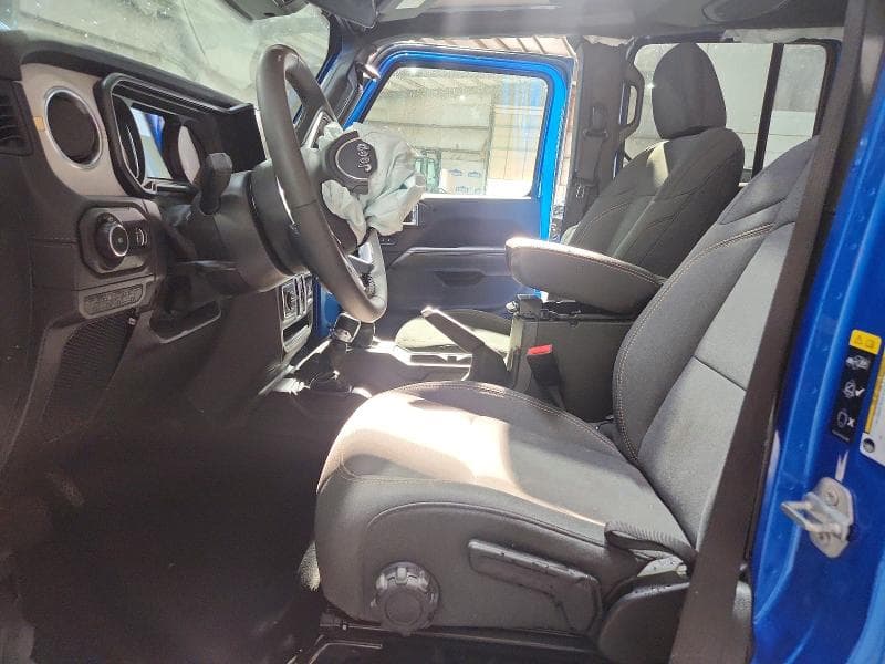 2025 JEEP WRANGLER SAHARA 7