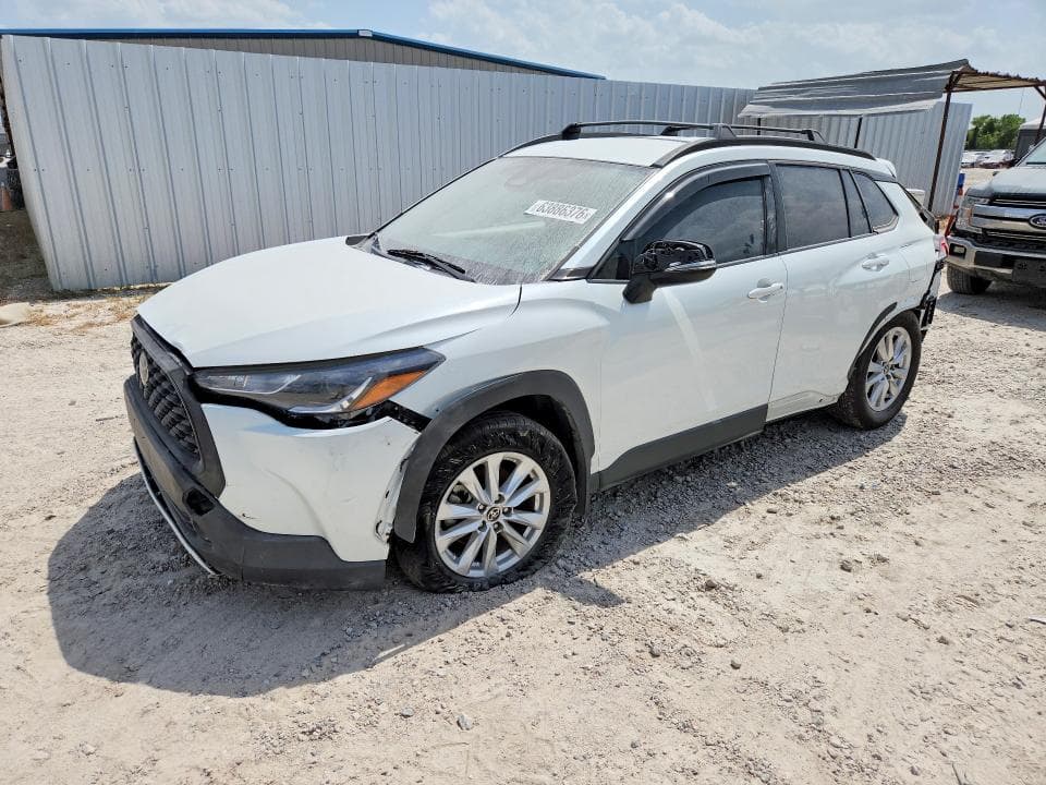 2023 TOYOTA COROLLA CROSS LE - 1