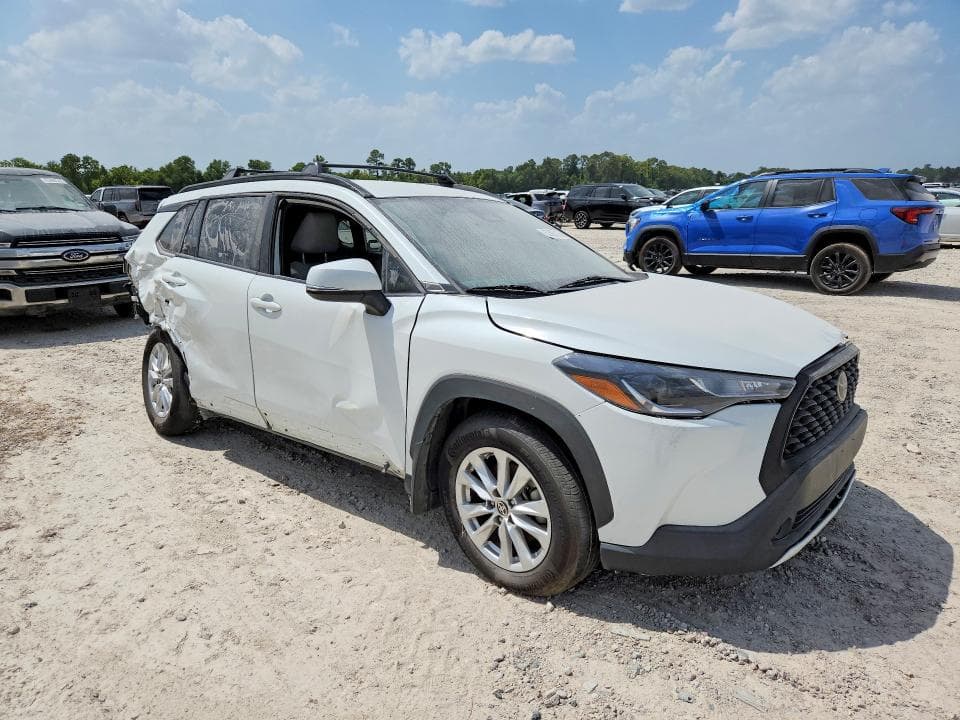 2023 TOYOTA COROLLA CROSS LE 4