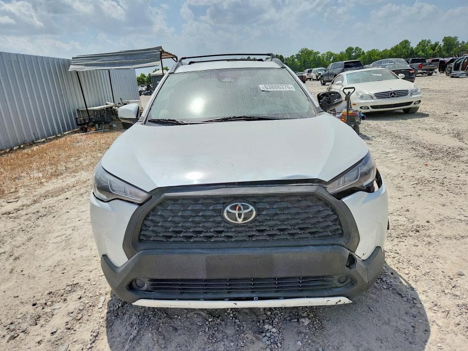 2023 TOYOTA COROLLA CROSS LE 5