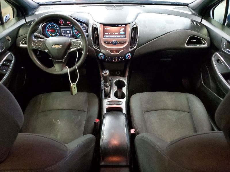 2017 CHEVROLET CRUZE LT 8