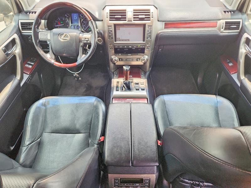 2017 LEXUS GX 460 PREMIUM 8