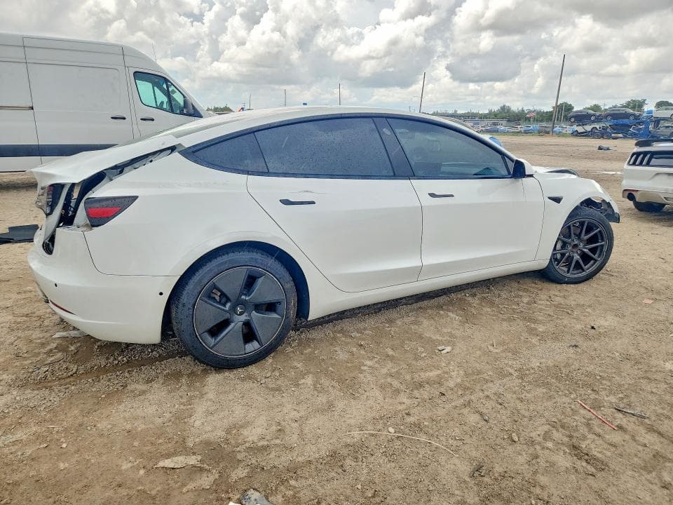2021 TESLA MODEL 3 3