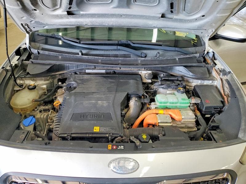 2018 KIA NIRO LX 11