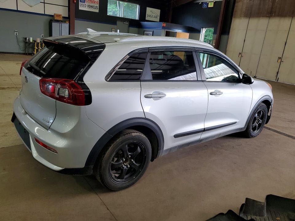 2018 KIA NIRO LX 3