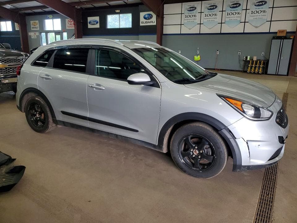 2018 KIA NIRO LX 4