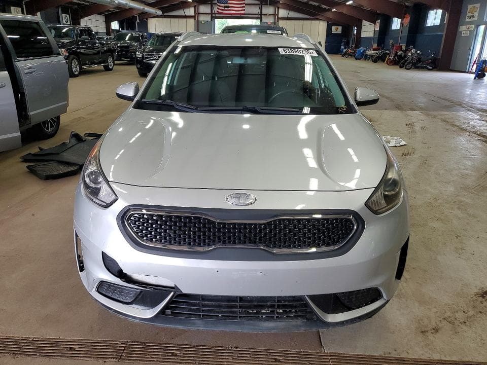 2018 KIA NIRO LX 5