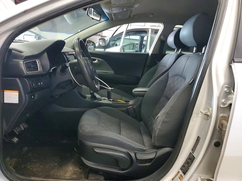 2018 KIA NIRO LX 7