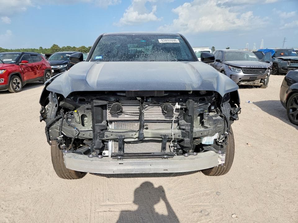2026 TOYOTA TACOMA SR 5