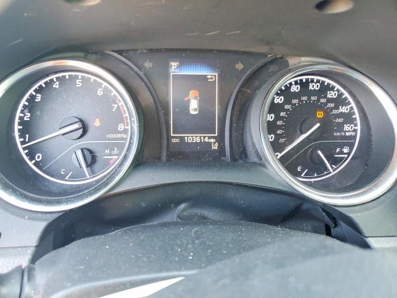 2018 TOYOTA CAMRY LE 9