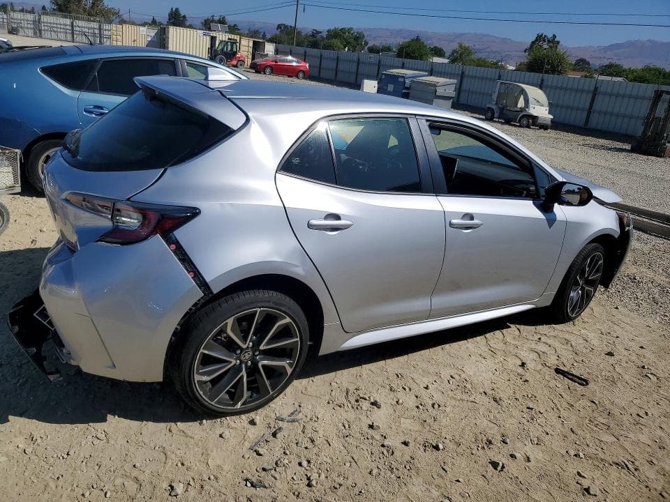 2022 TOYOTA COROLLA XSE 3