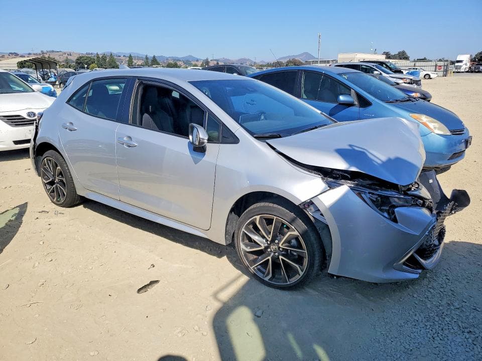 2022 TOYOTA COROLLA XSE 4