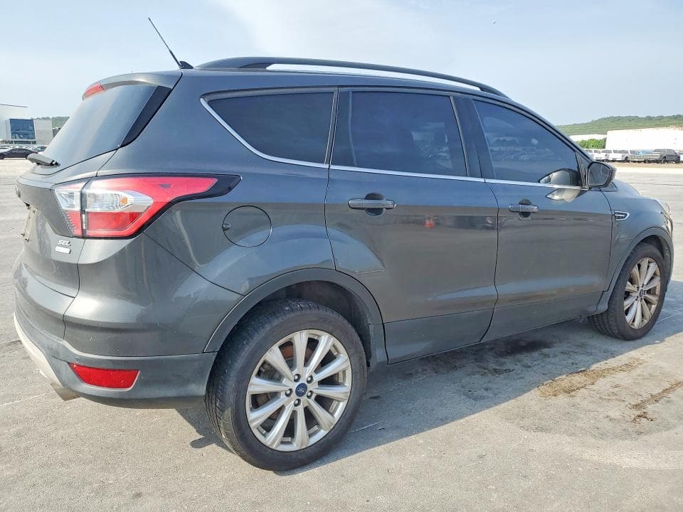 2018 FORD ESCAPE SEL 3
