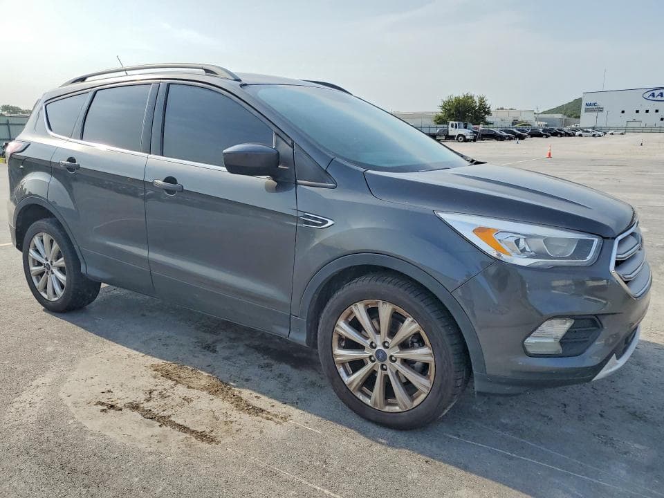 2018 FORD ESCAPE SEL 4