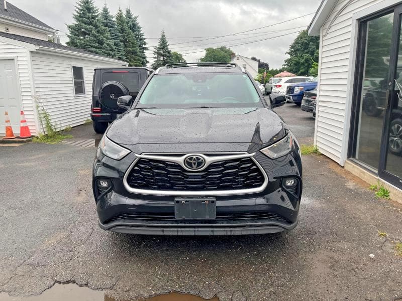 2023 TOYOTA HIGHLANDER XLE 12