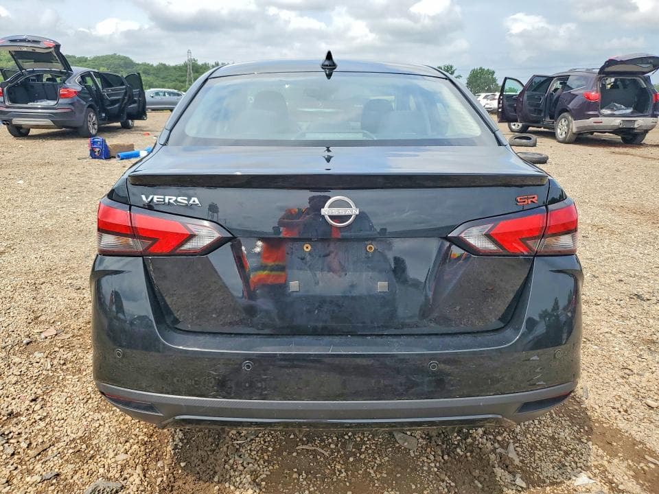 2024 NISSAN VERSA SR 6