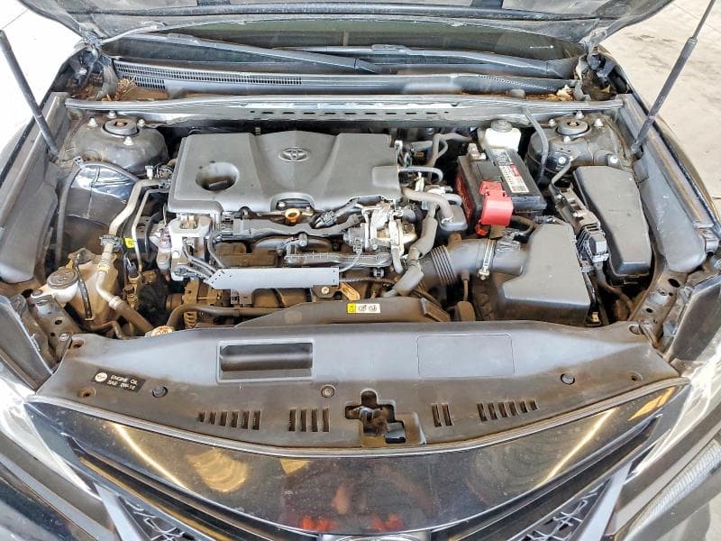 2020 TOYOTA CAMRY SE 11