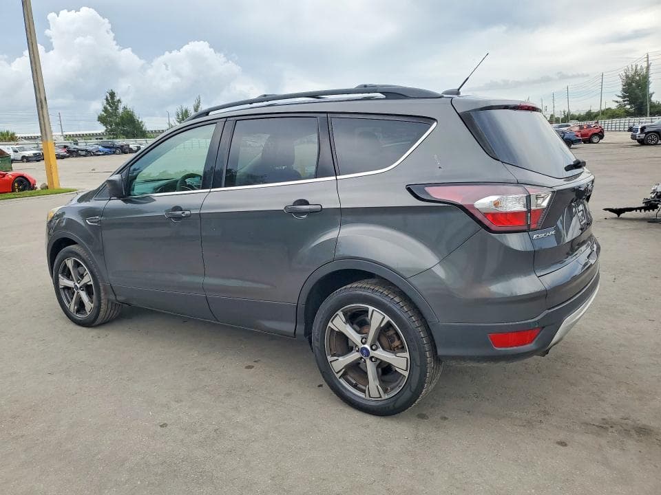 2017 FORD ESCAPE SE 2