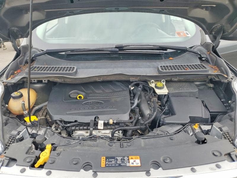 2017 FORD ESCAPE SE 12