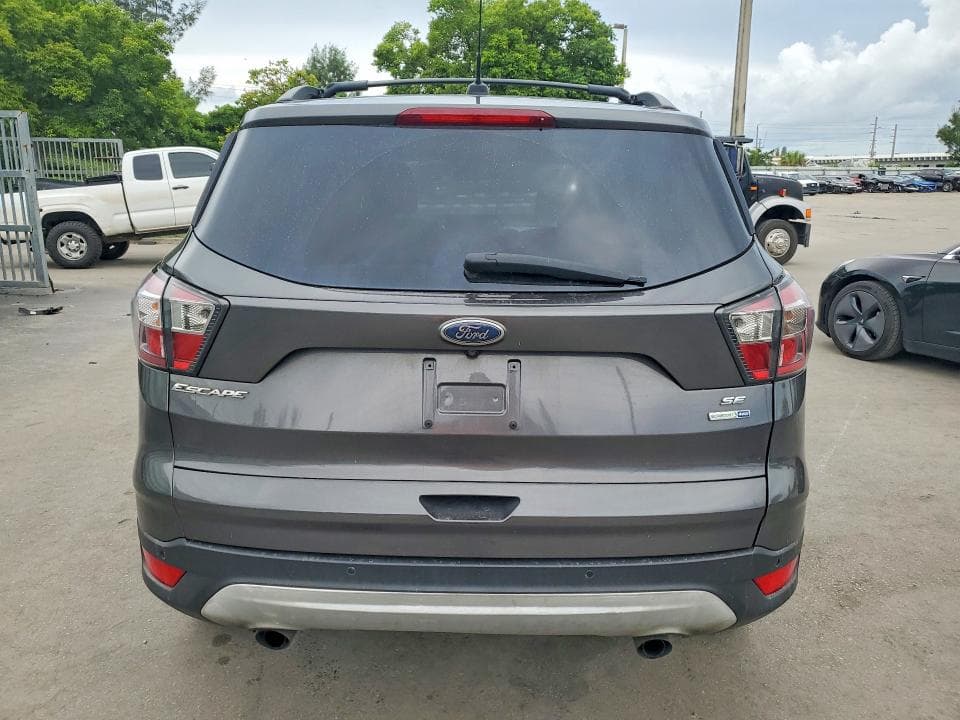 2017 FORD ESCAPE SE 6