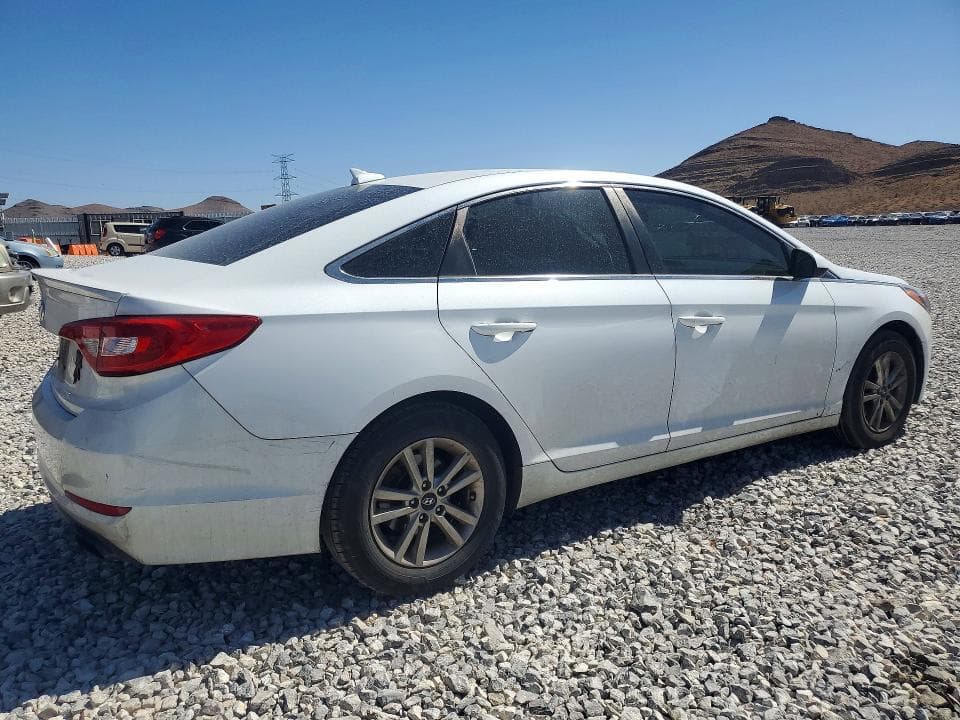 2017 HYUNDAI SONATA SE 3