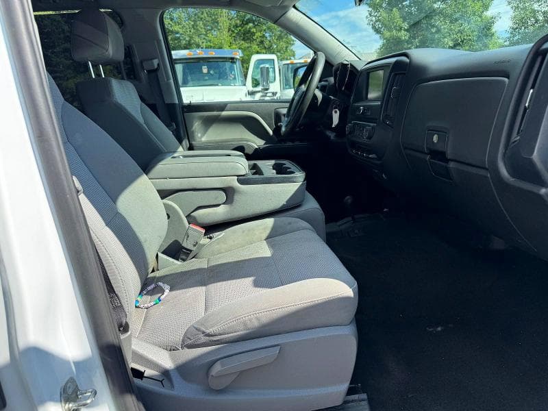 2017 CHEVROLET SILVERADO K1500 CUSTOM 9