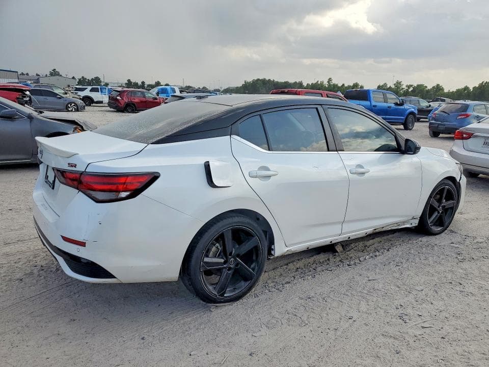2024 NISSAN SENTRA SR 3