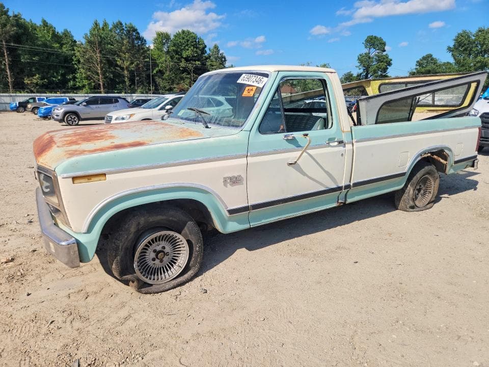 1982 FORD F100 - 1
